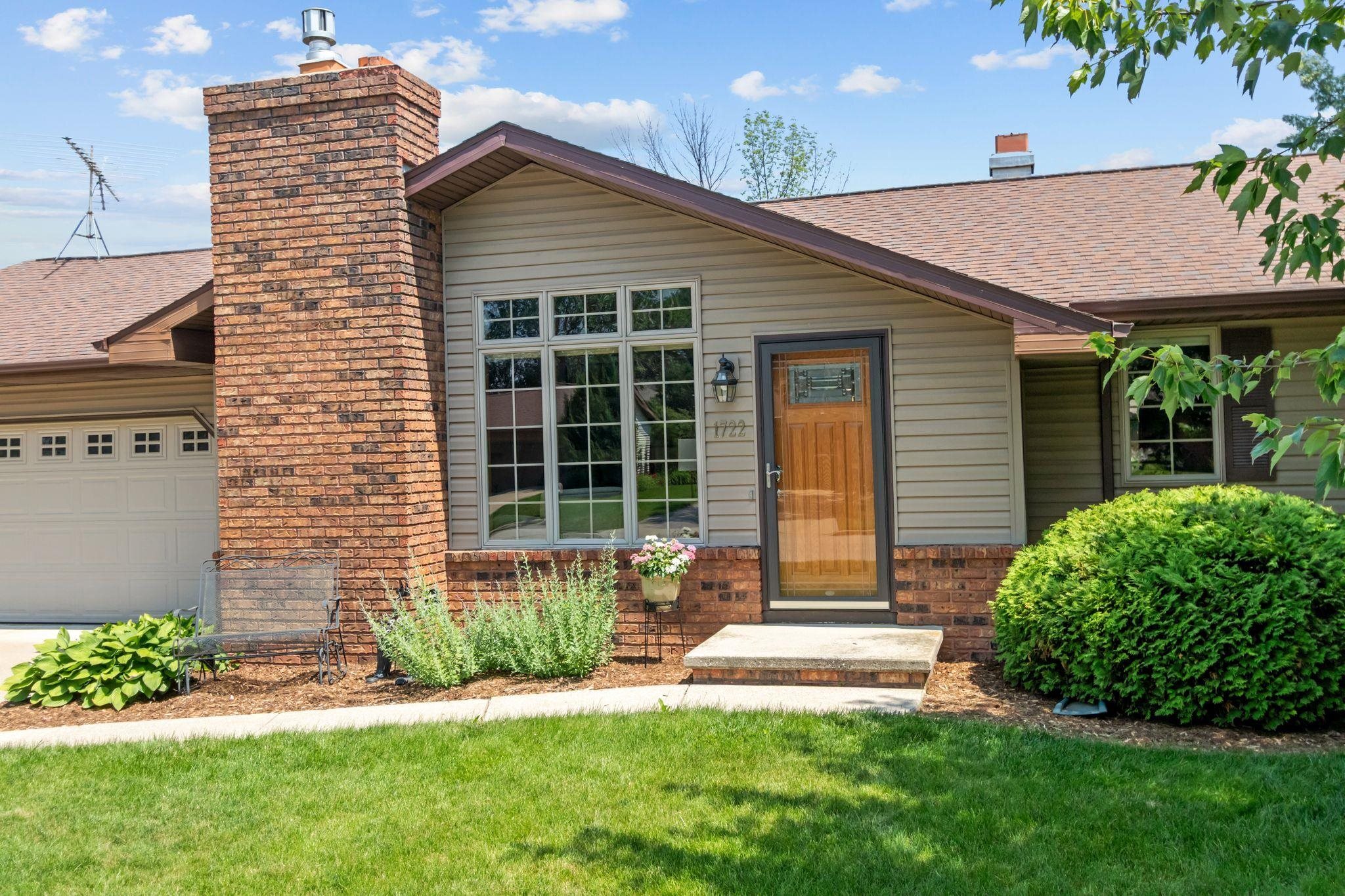 Property Photo:  1722 N McIntosh Street  WI 54914 