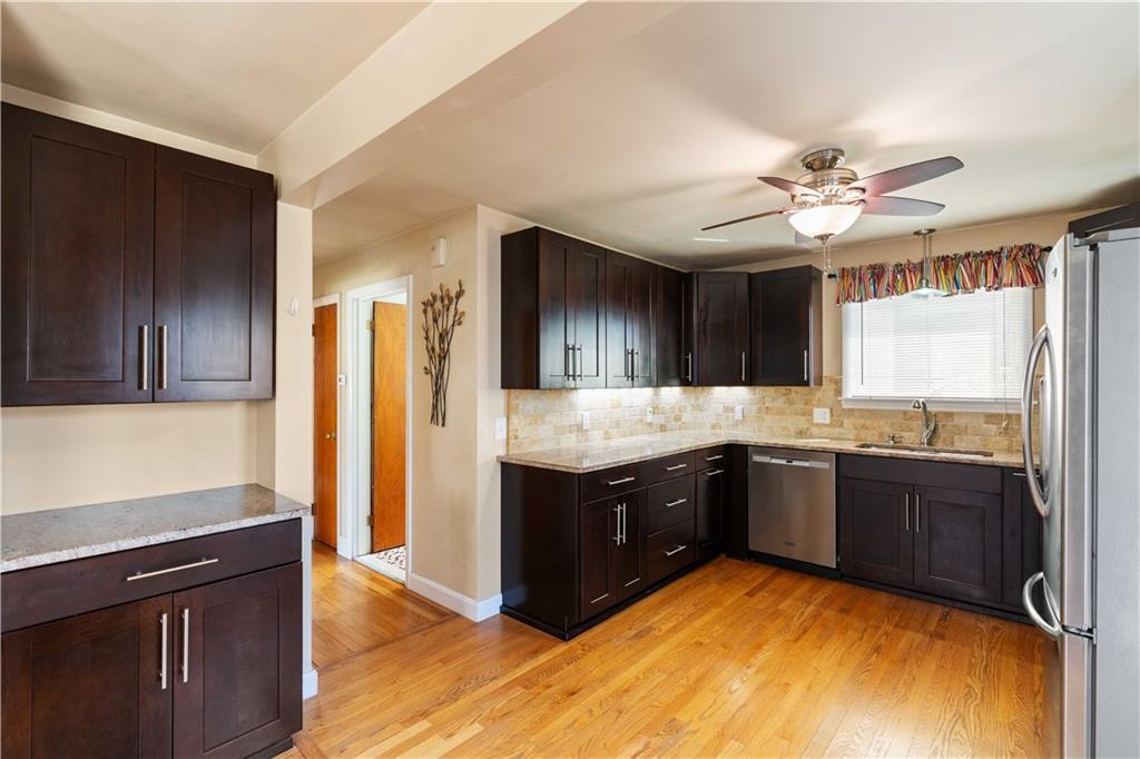 Property Photo:  19 Hillside Avenue  RI 02840 