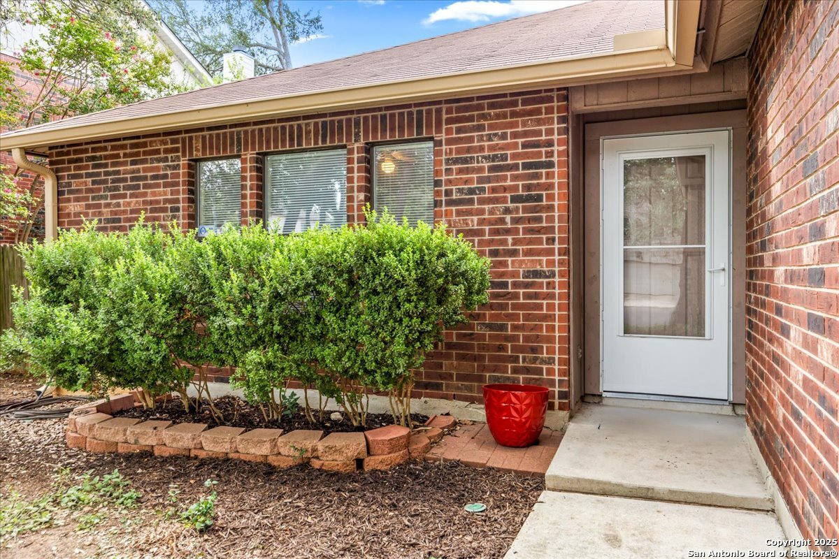 Property Photo: 4822 Limestone Well TX 78247