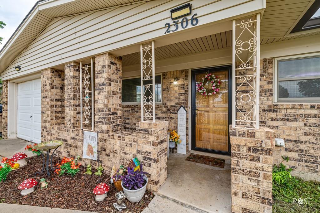 Property Photo: 2306 Brown St TX 76903