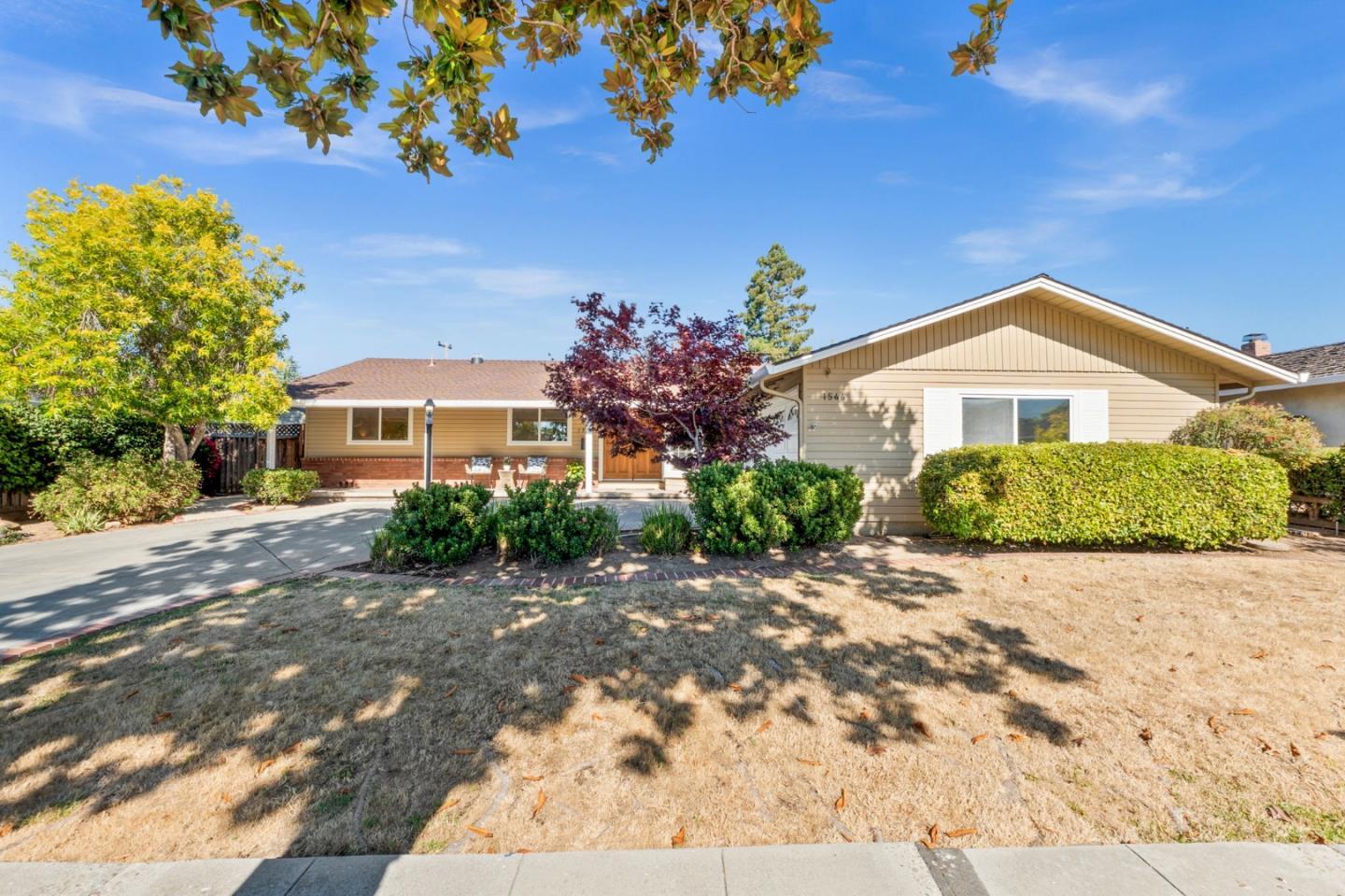 Property Photo: 1544 Klamath Drive CA 94087