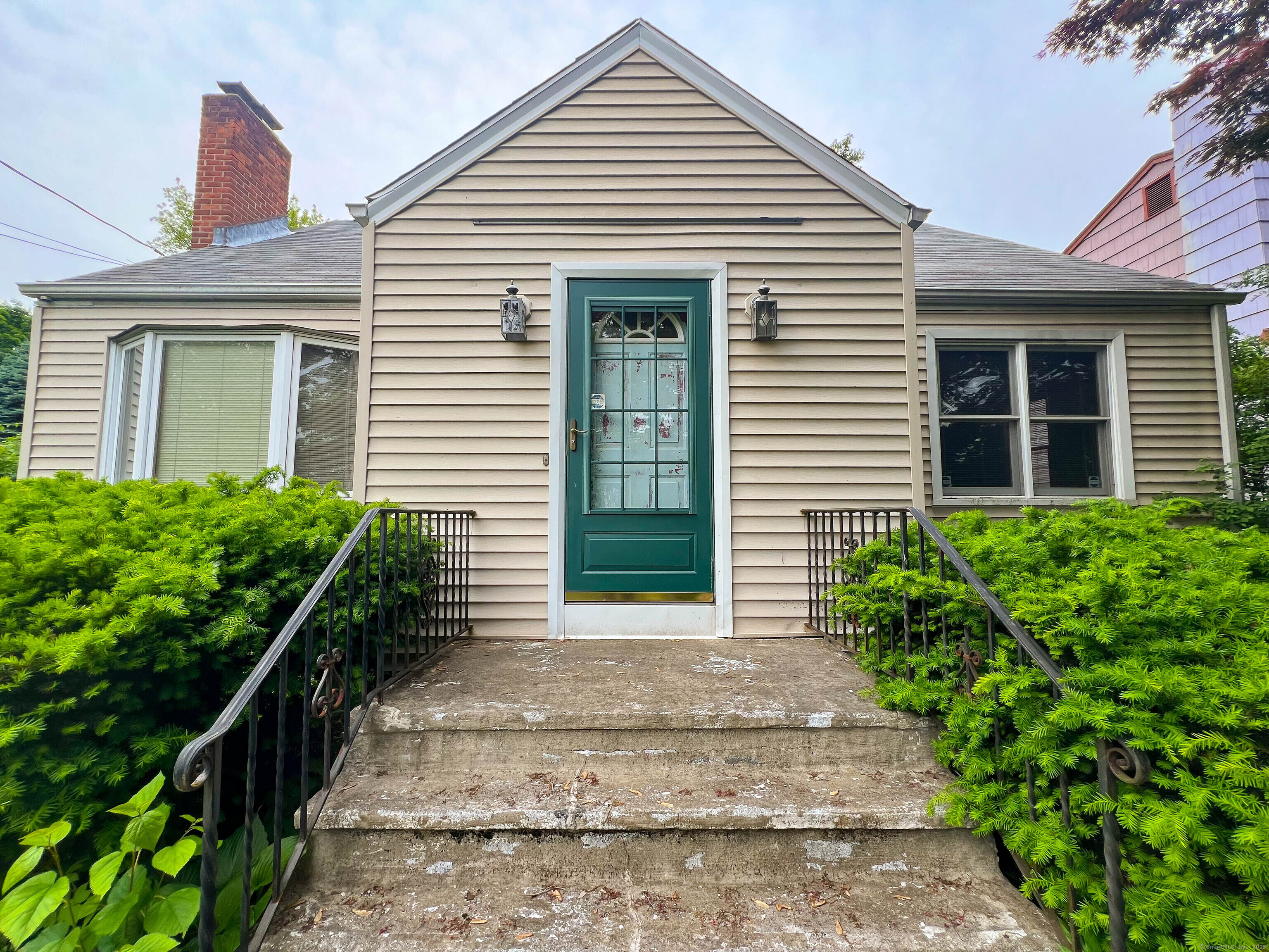 Property Photo: 110 Wilkins Avenue CT 06606