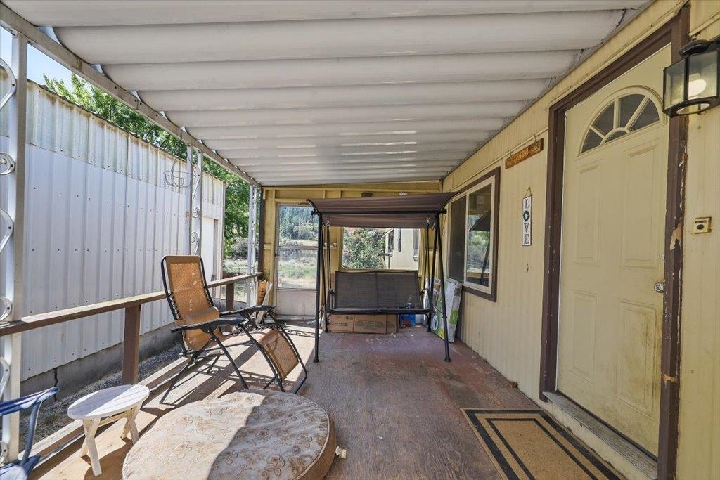 Property Photo:  17404 E 6th Ave  WA 99016 