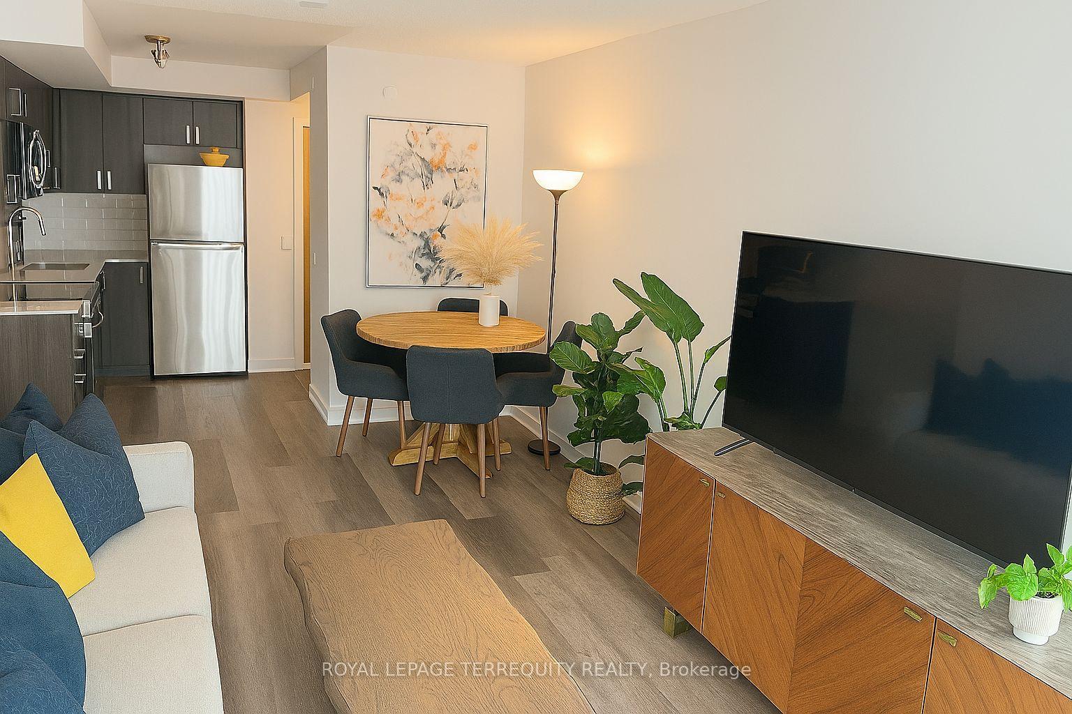 Property Photo:  1435 Celebration Drive 1106  ON L1W 0C4 