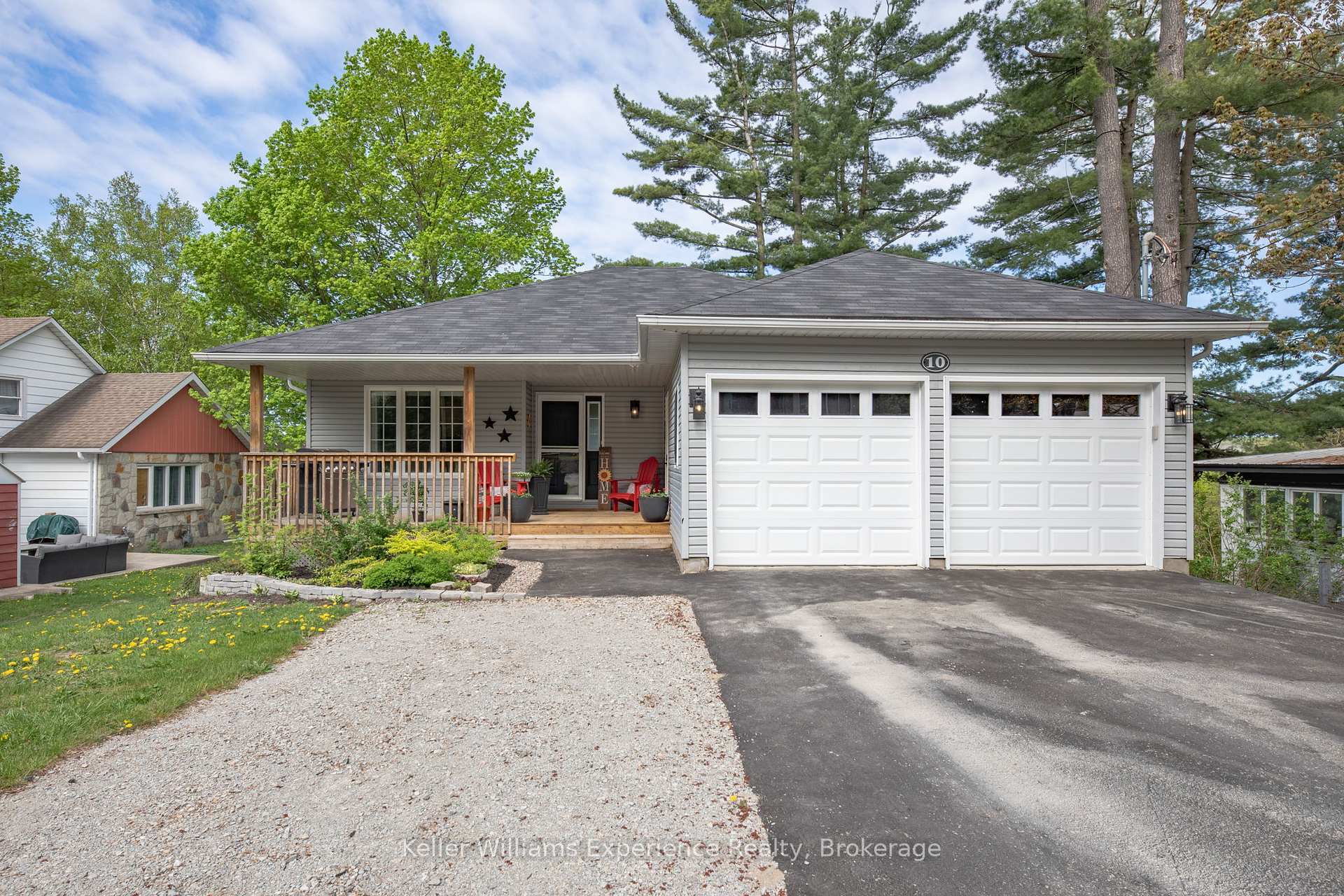 10 Clarence Avenue  Penetanguishene ON L9M 1A9 photo