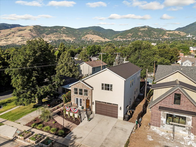Property Photo:  355 S 200 E  UT 84010 