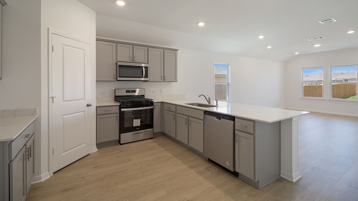 Property Photo: 505 Lake Sweetwater Lane TX 78640
