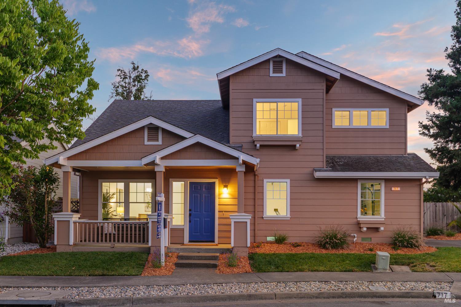 Property Photo:  717 Weymouth Street  CA 94954 