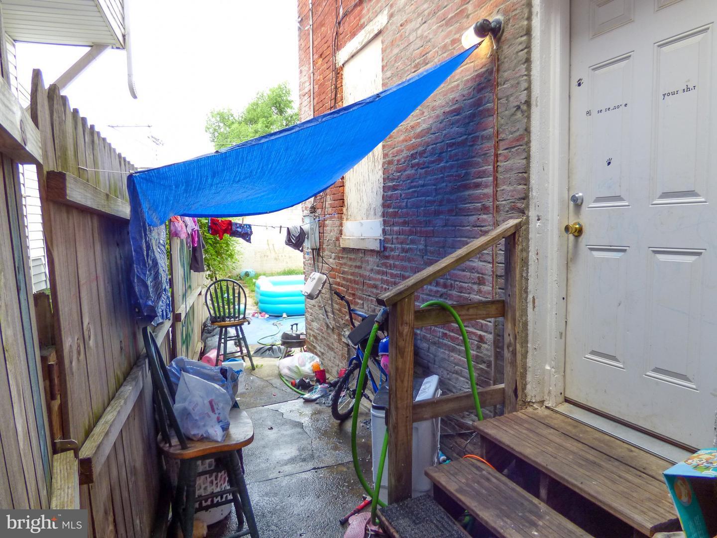 Property Photo:  556 S Queen Street  PA 17403 