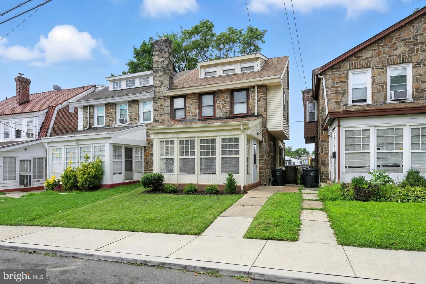 Property Photo: 214 W Twenty First Street DE 19802