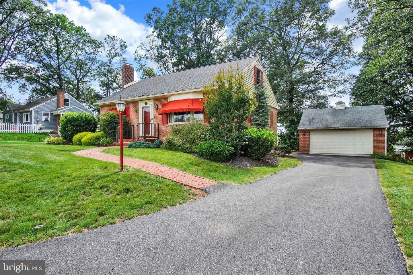 232 S Camp Street  Windsor PA 17366 photo