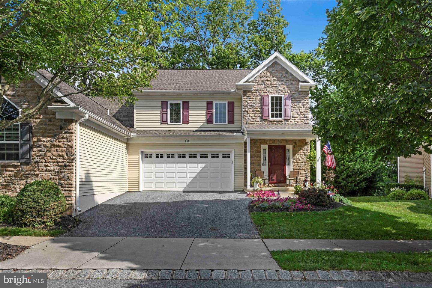 Property Photo: 406 Wendover Way PA 17603