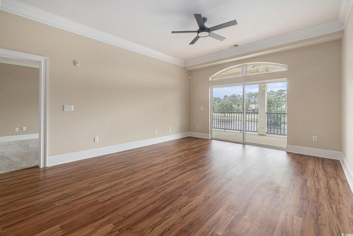 Property Photo:  257 Venice Way H-204  SC 29577 
