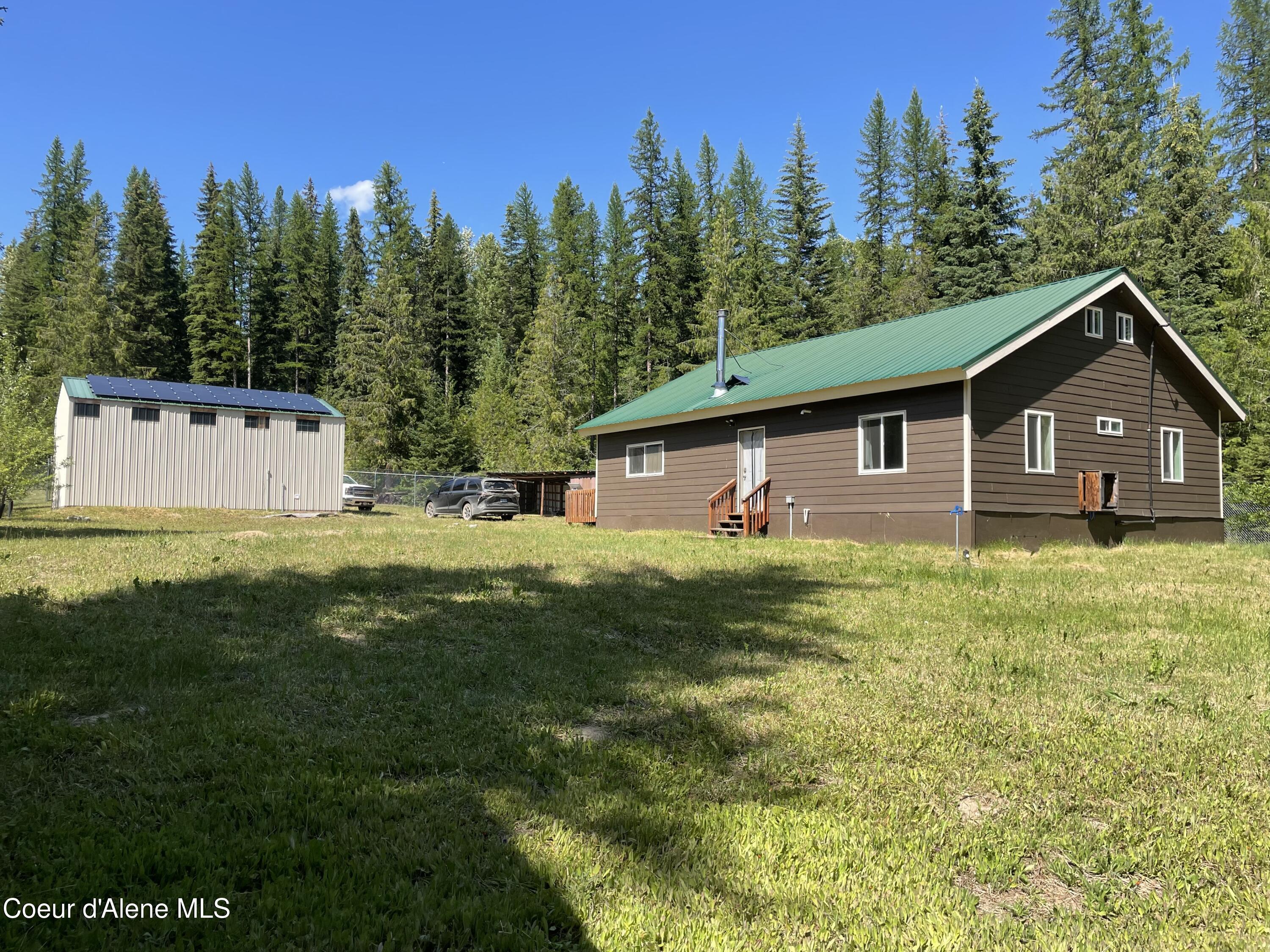 1094 Fortyniner Lane  Bonners Ferry ID 83805 photo