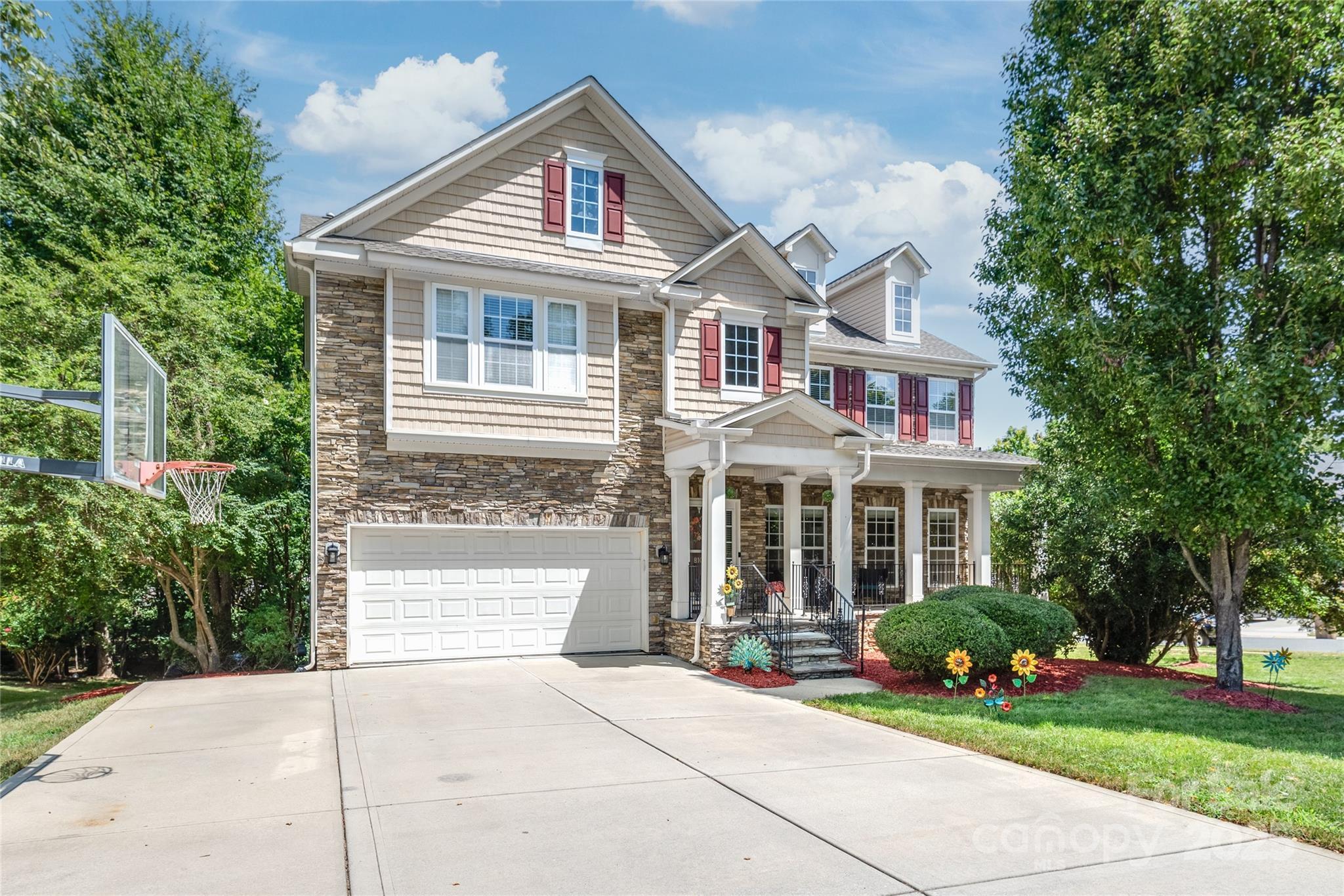 Property Photo: 8100 Brisbin Drive NC 28173