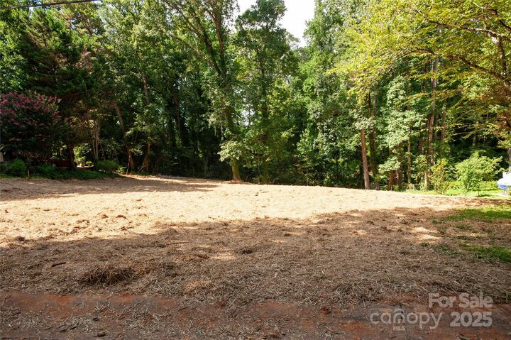 Property Photo: 137 Meadowbrook Lane 4 NC 28036