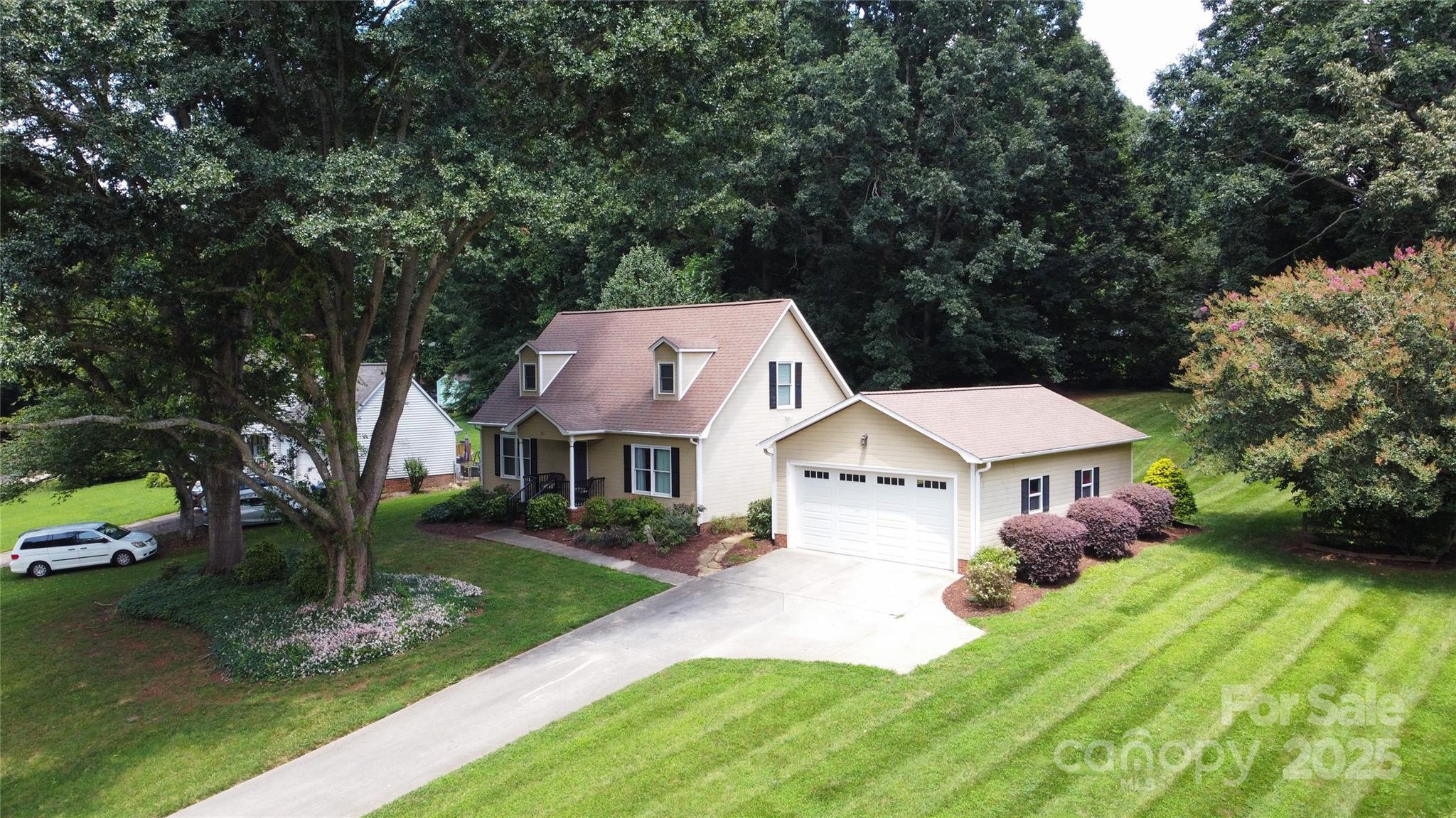 231 Castle Creek Road  Statesville NC 28625 photo