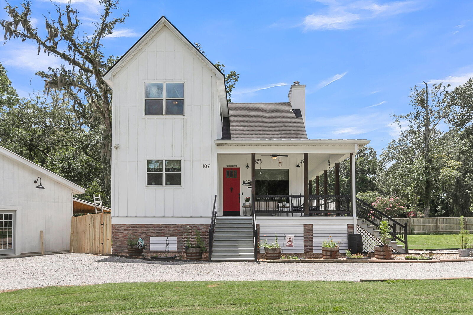 Property Photo:  107 Nesmith Lane  SC 29472 