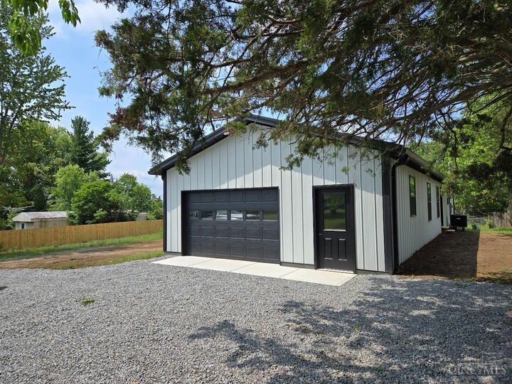 6961 W Highland Trail  Paint Twp OH 45133 photo