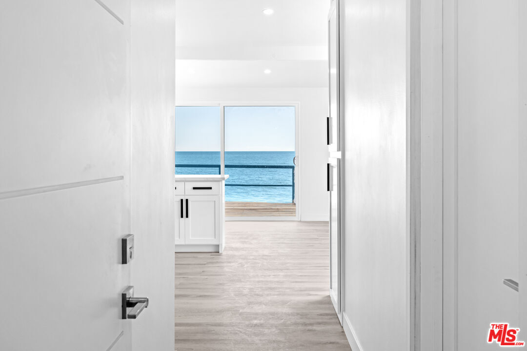 Property Photo: 25154 Malibu Rd CA 90265