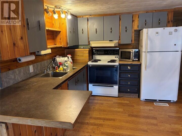 Property Photo:  161 Shuswap Avenue 12  BC V0E 1M0 