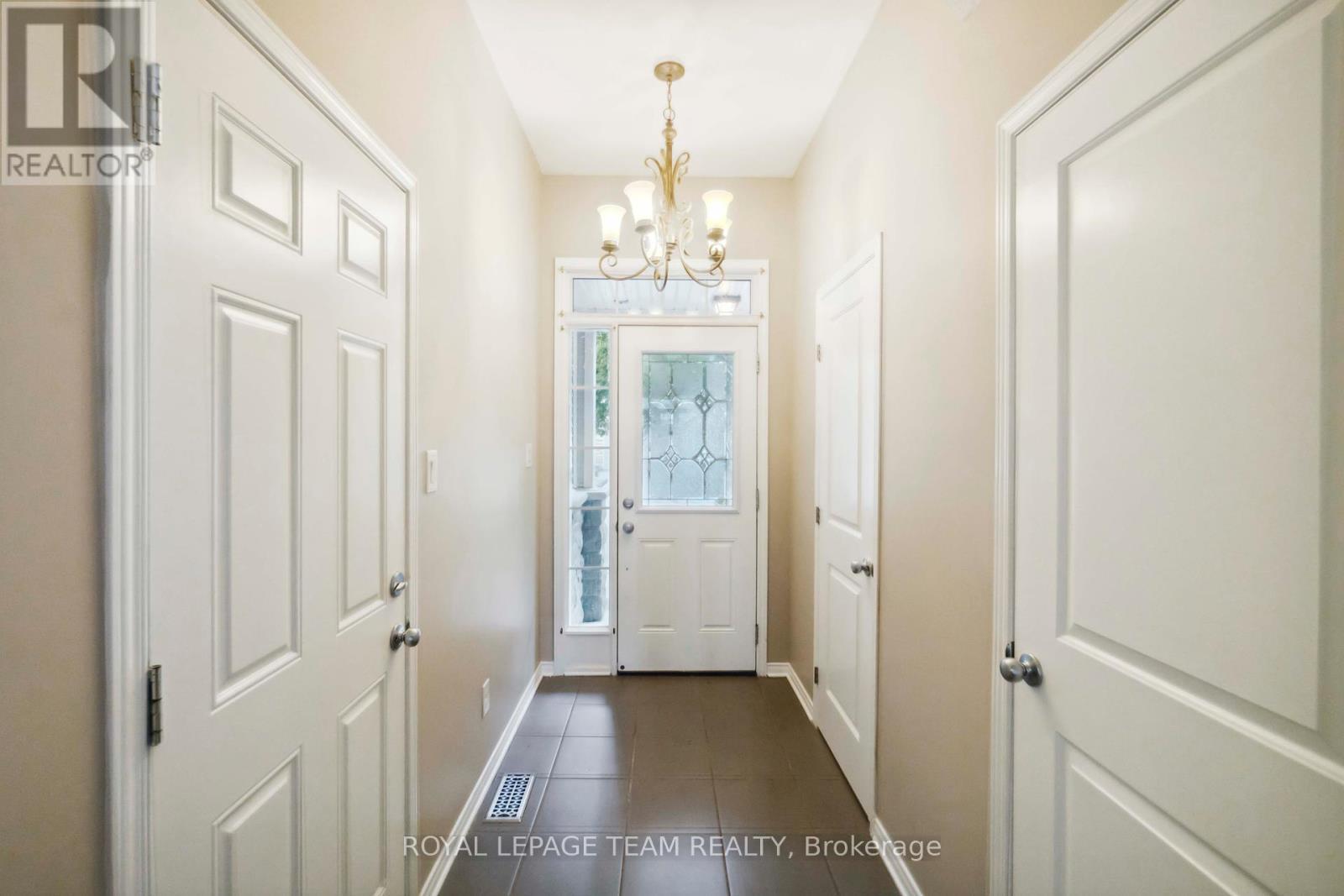 Photo de la propriété:  910 Caldermill Private  ON K2J 0Z7 