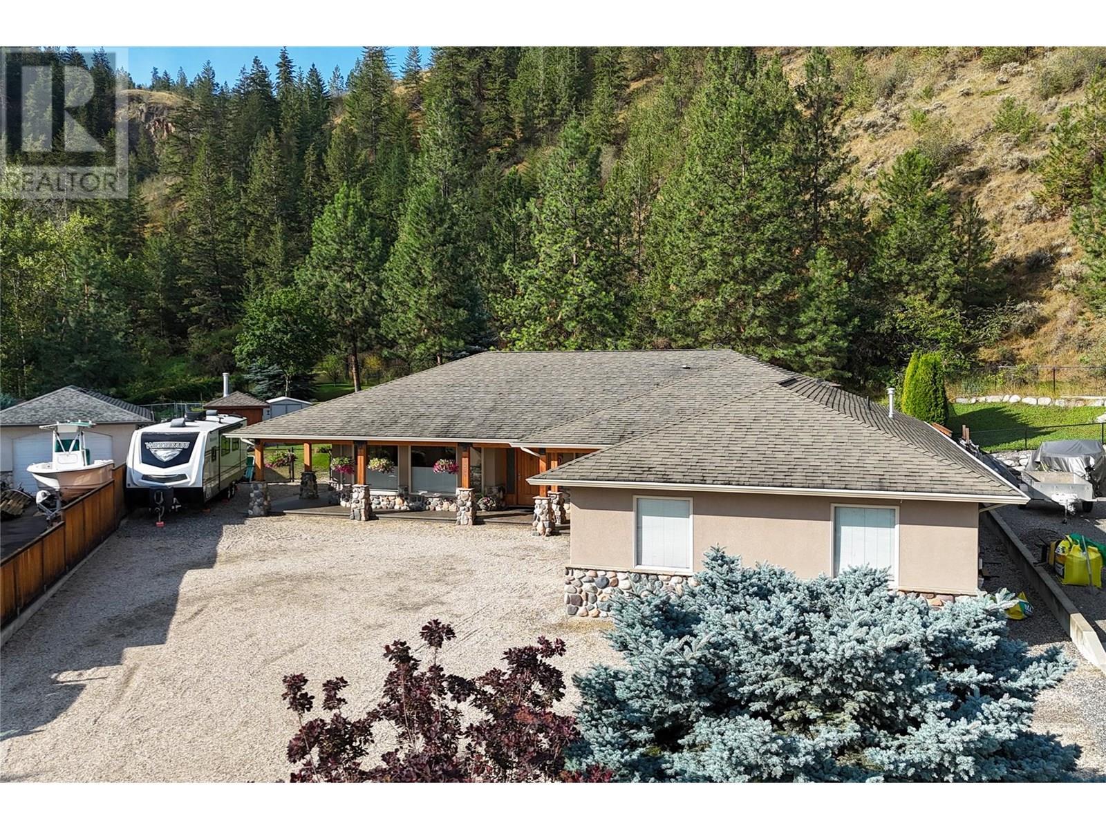 Property Photo: 585 Coyote Drive BC V2C 6T9