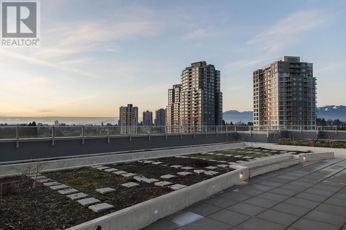 Property Photo:  5598 Ormidale Street 715  BC V5R 0E5 