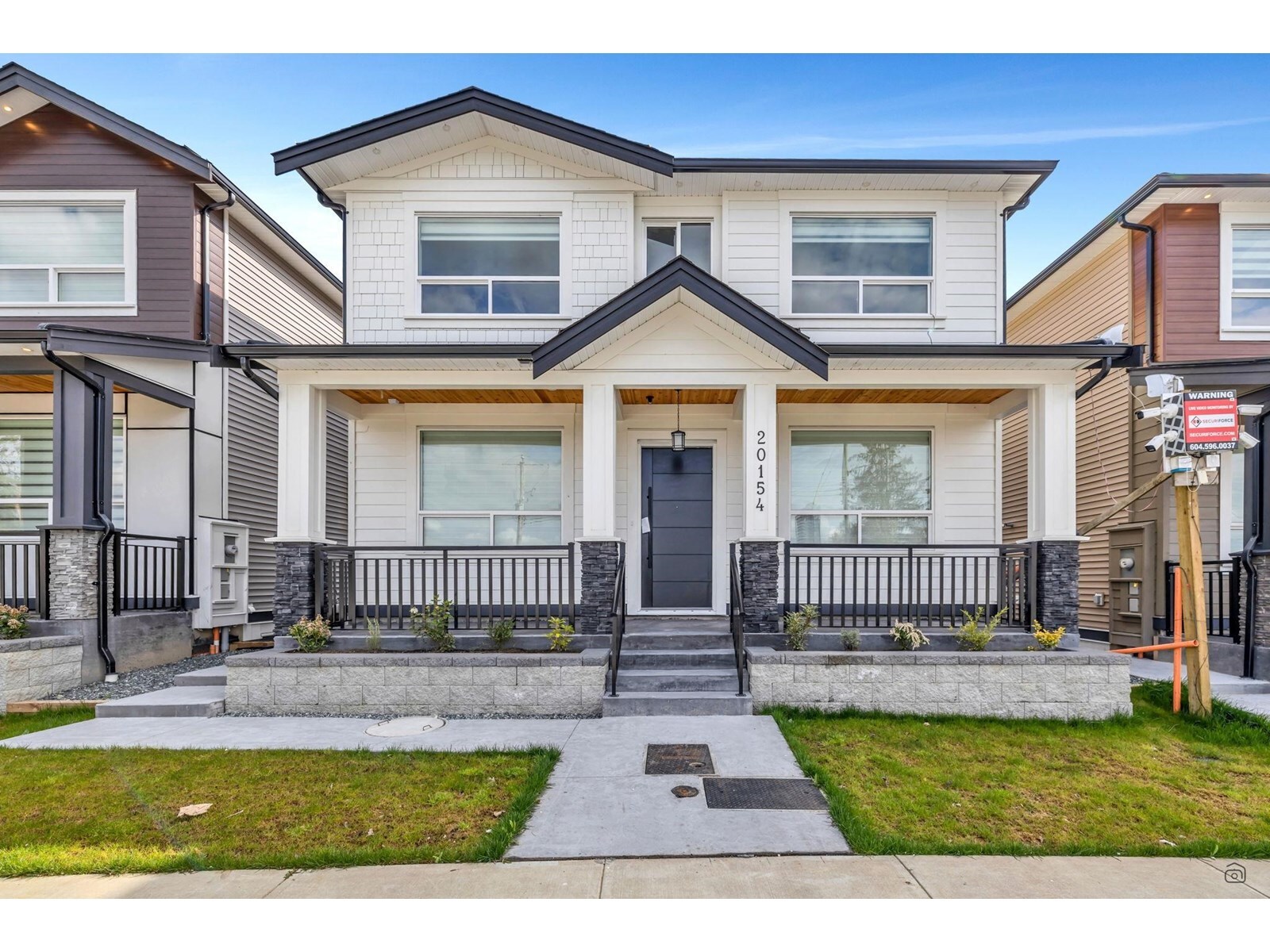 20154 82  Langley BC V2Y 2A8 photo