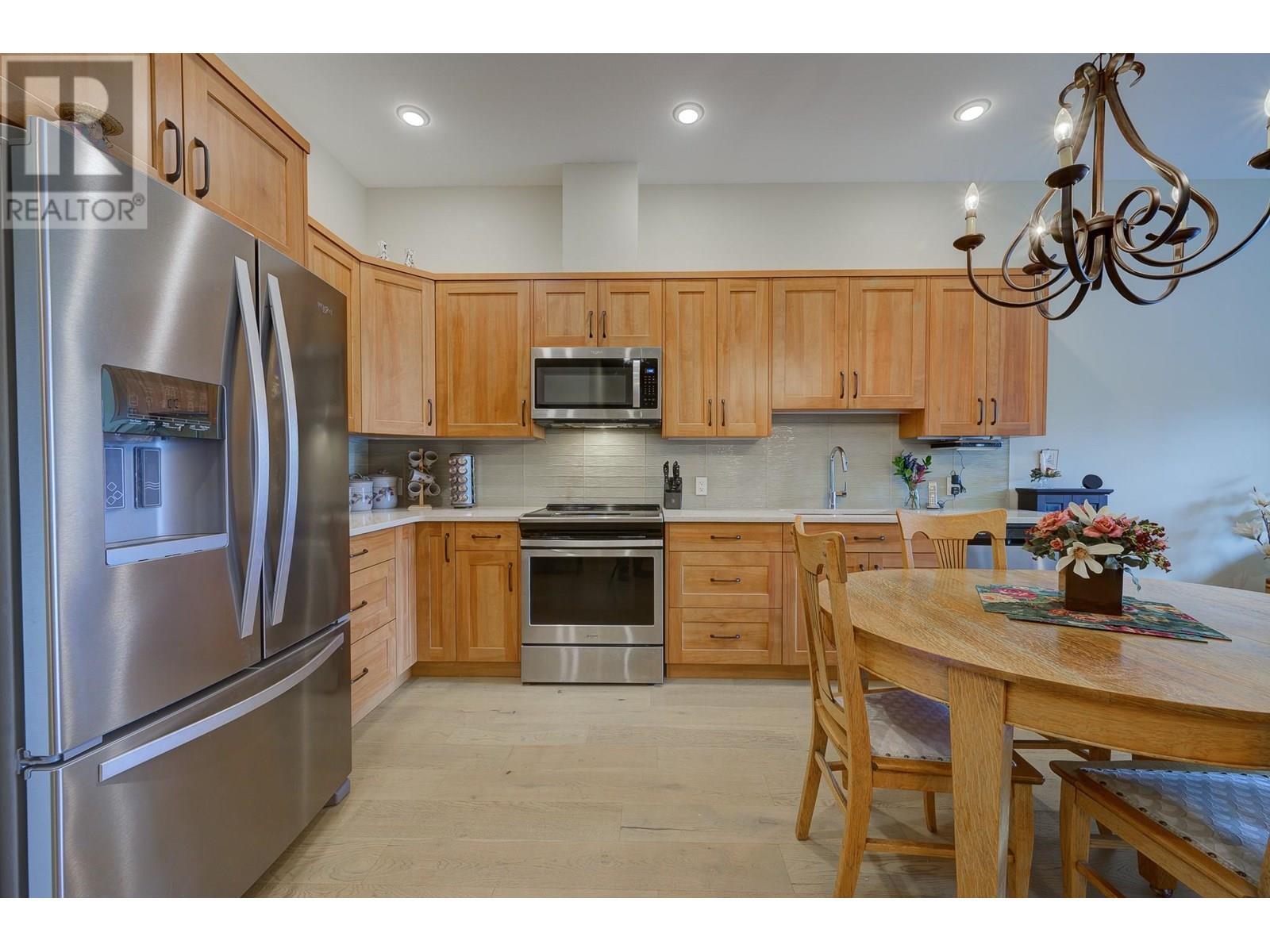Property Photo: 568 Lorne Street 102 BC V2C 1W3