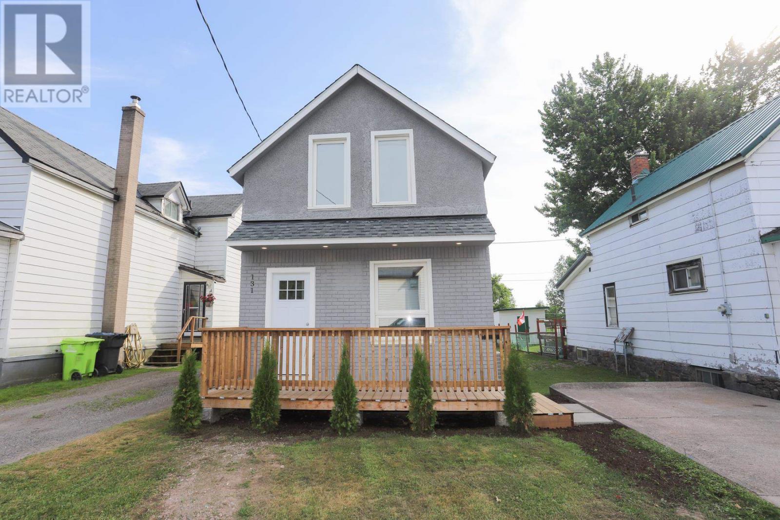 Property Photo: 131 Grosvenor Ave ON P6B 2M2