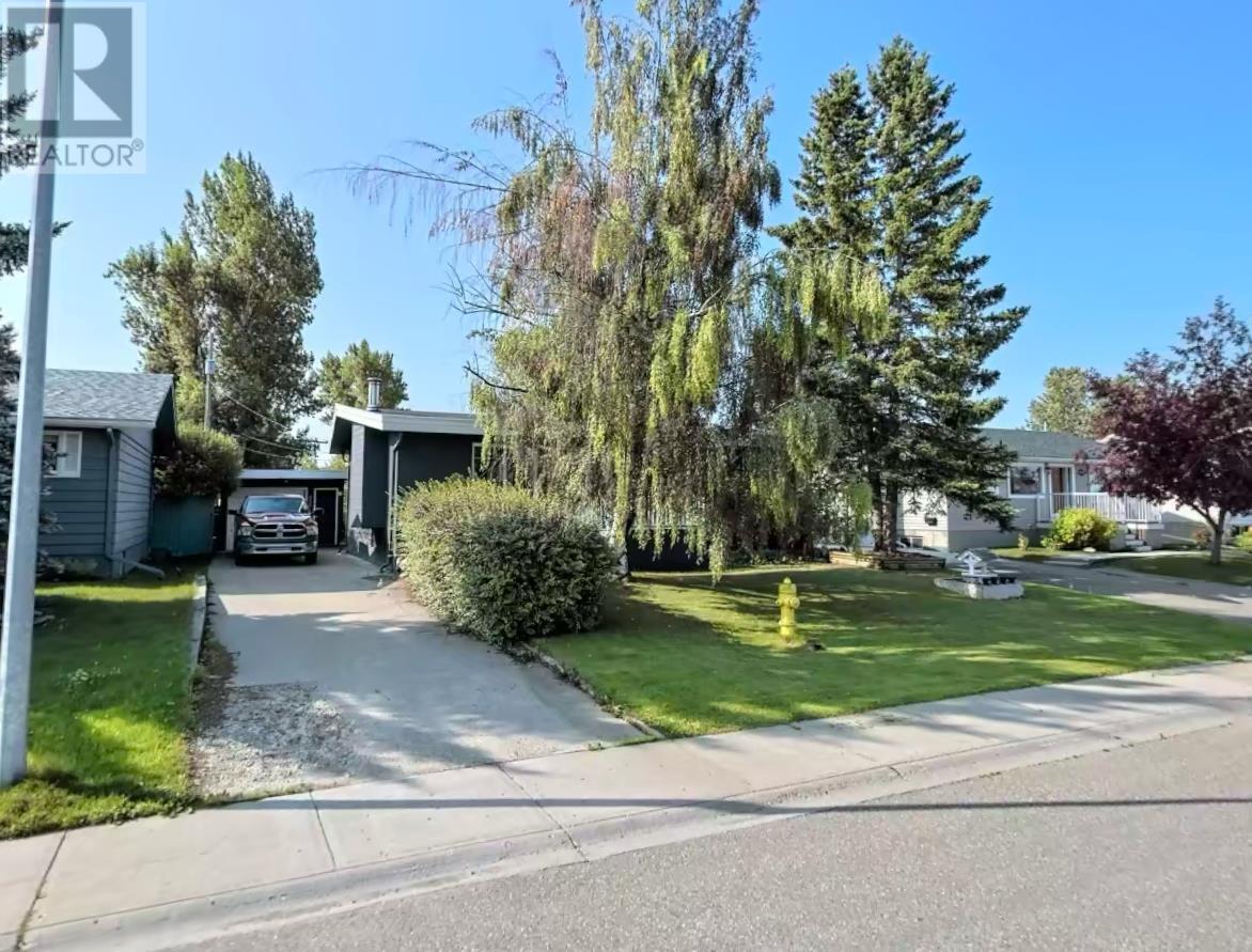 Property Photo: 9523 113 Avenue BC V1J 2X1