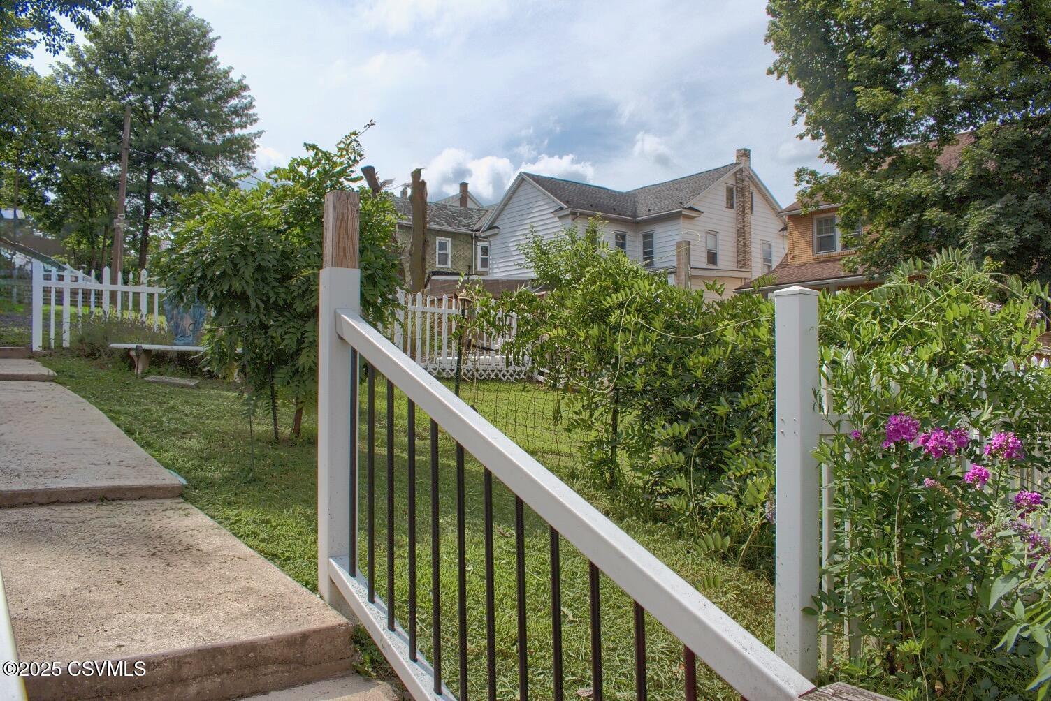 Property Photo:  118 S First Street  PA 17866 