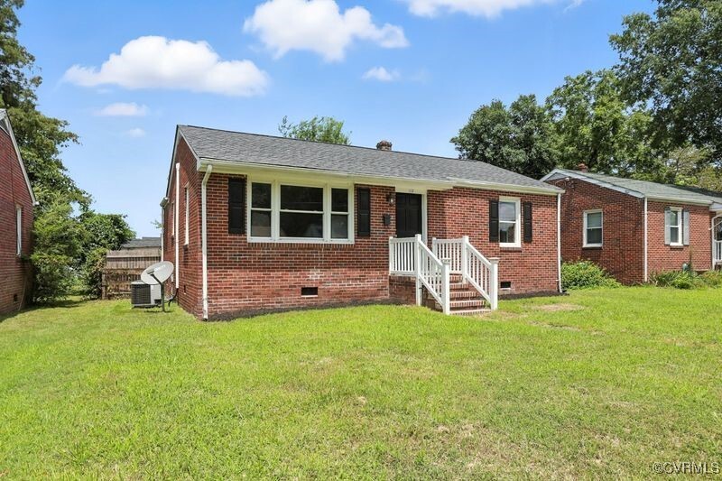 Property Photo:  112 Moore Avenue  VA 23834 