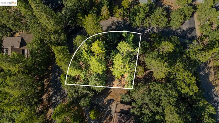 Property Photo:  23983 Pack Trail Rd  CA 95370 