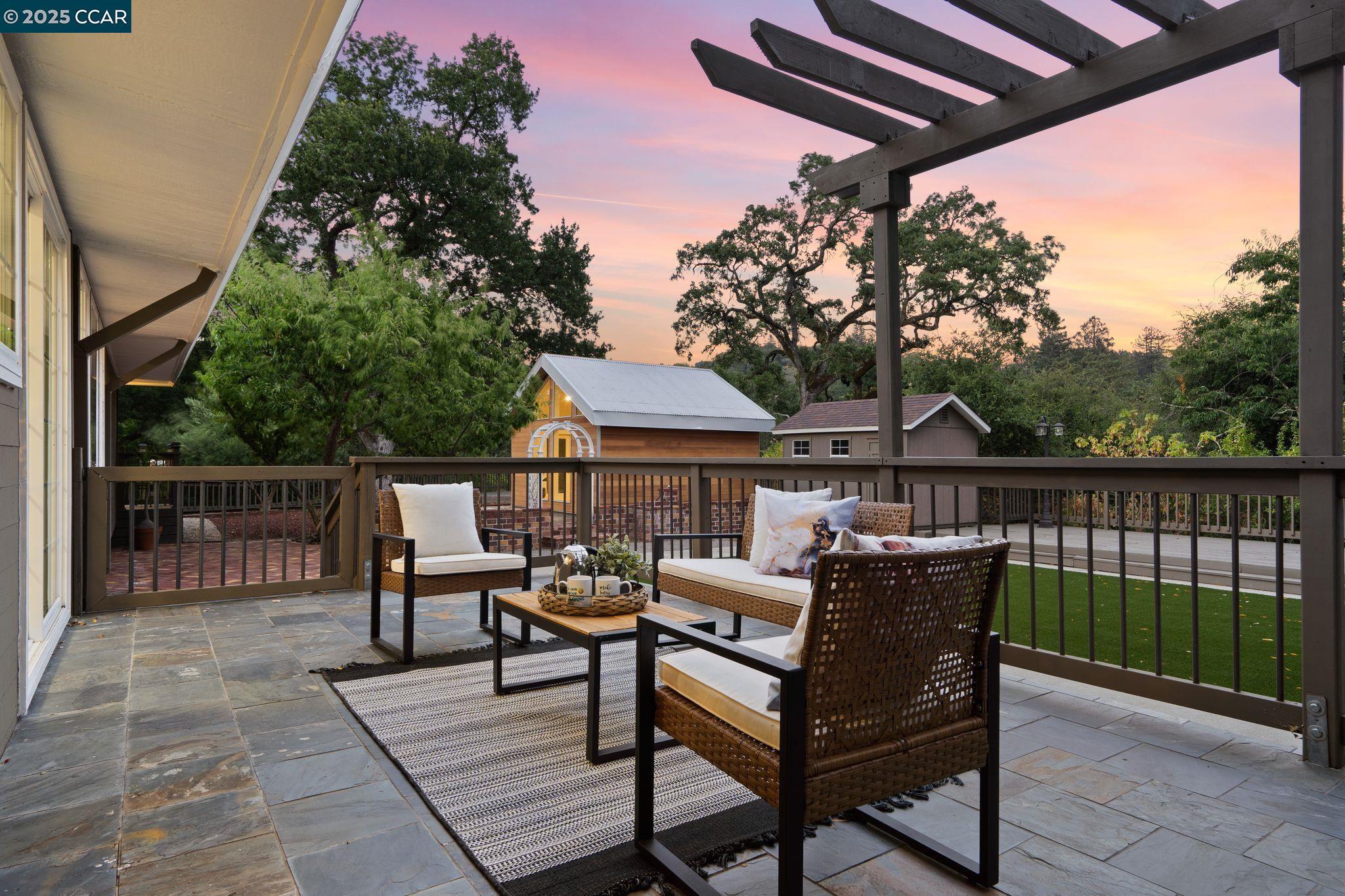 Property Photo: 122 Stein Way CA 94563