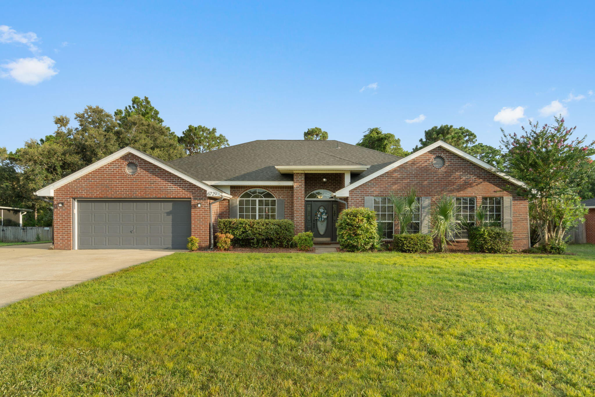Property Photo: 6729 Fairmont Street FL 32566