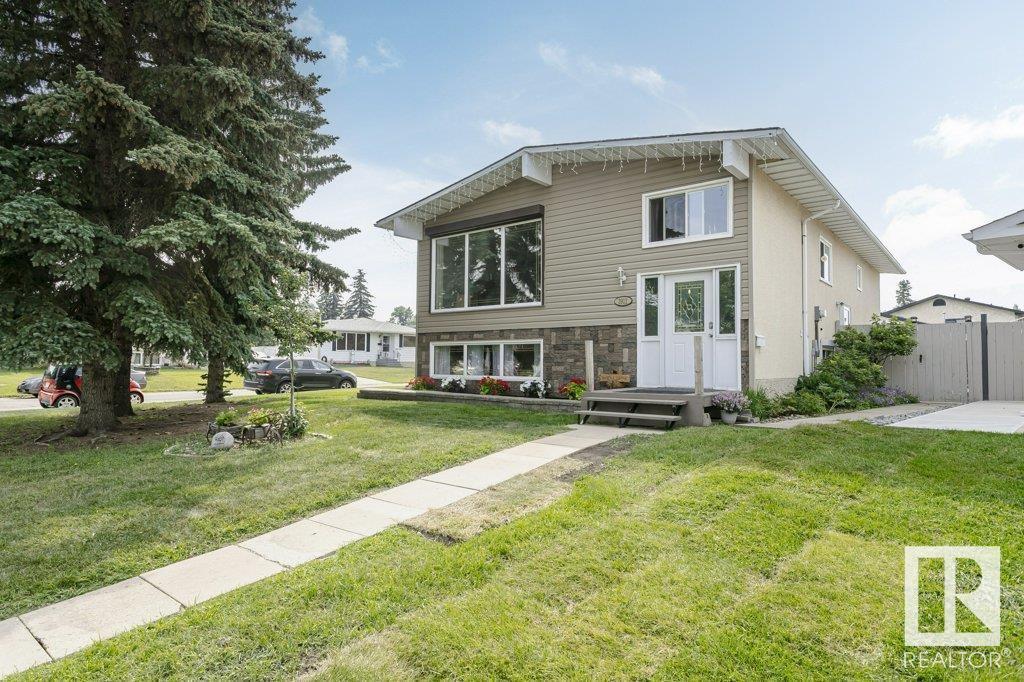 3912 67 Street NW  Edmonton AB T6K 2N8 photo