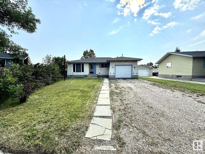Property Photo: 29 Camelot Crescent AB T9E 4L5