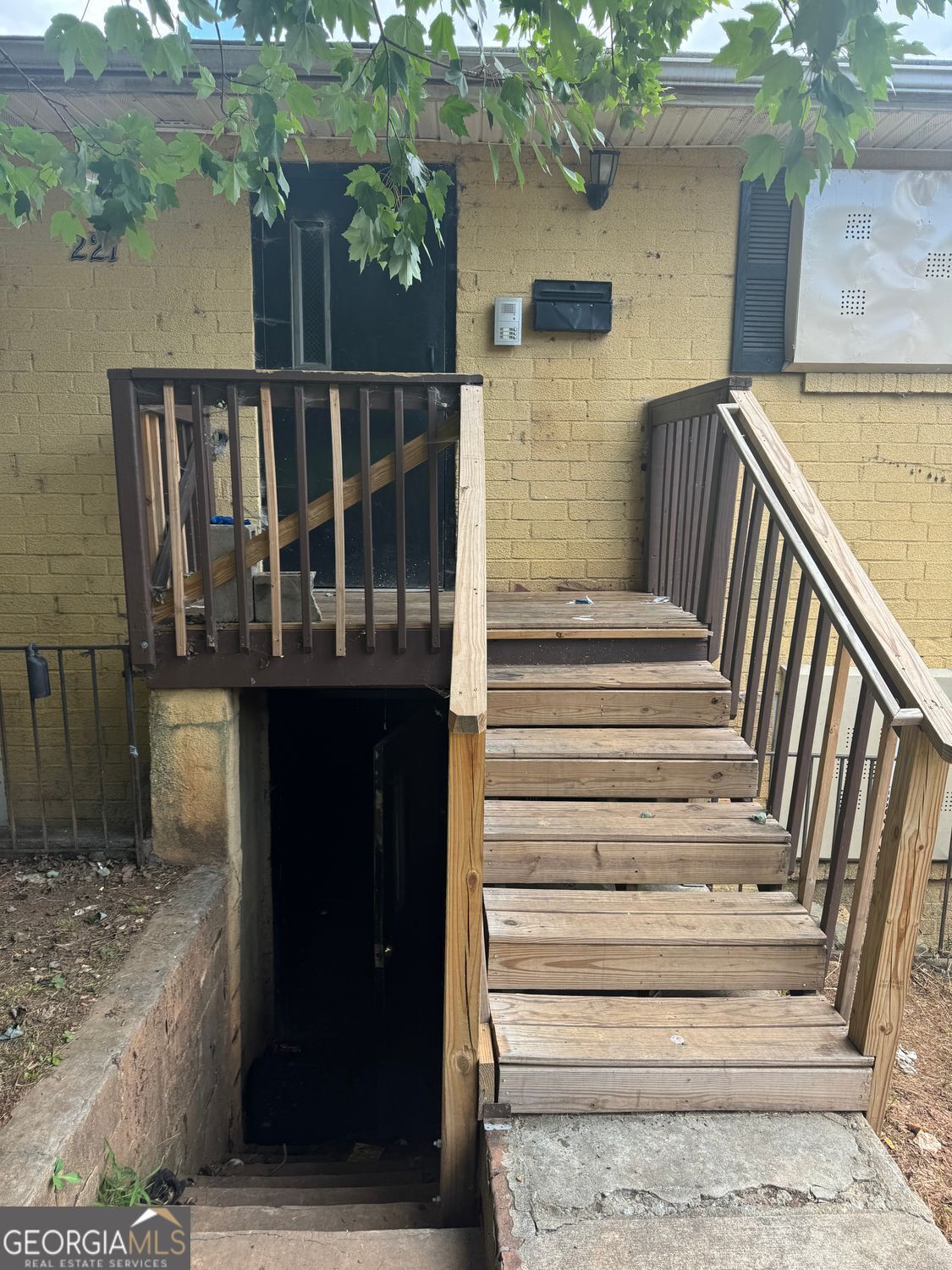 Property Photo: 221 Dodd Avenue SW GA 30315