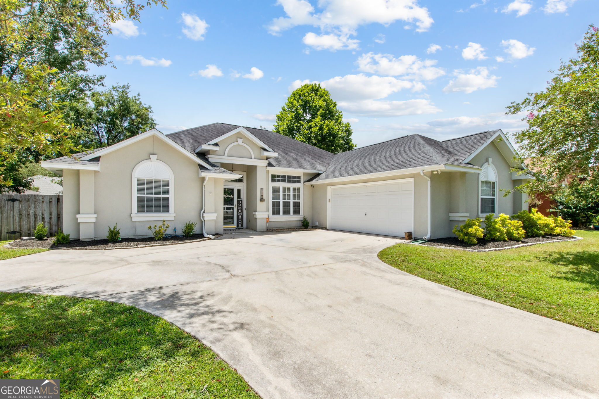 Property Photo:  110 Juliana Place  GA 31558 