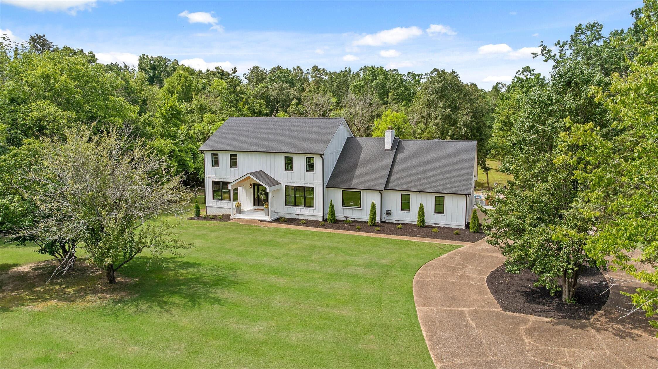 Property Photo: 9220 Hopi Trail TN 37363