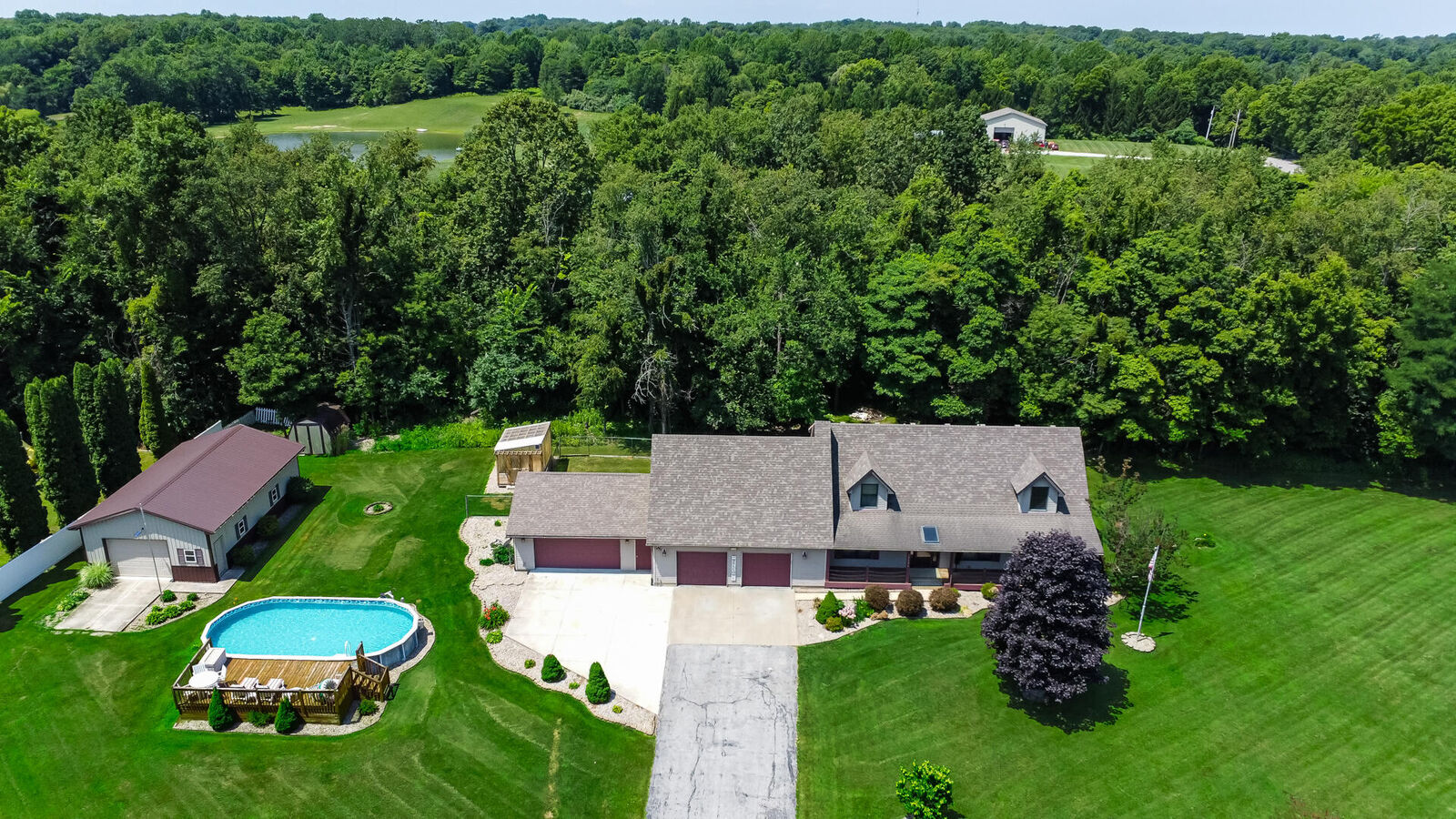 Property Photo: 10526 W 200 IN 46391