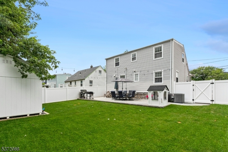 Property Photo:  47 Florence Dr  NJ 07066 
