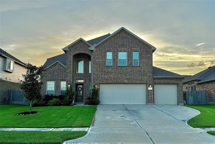 Property Photo: 413 Westwood Drive TX 77573