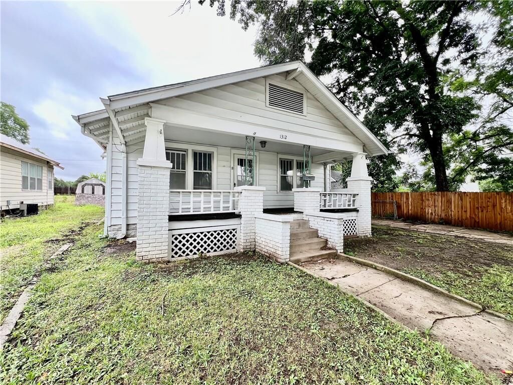 Property Photo: 1312 Irving Street KS 67301