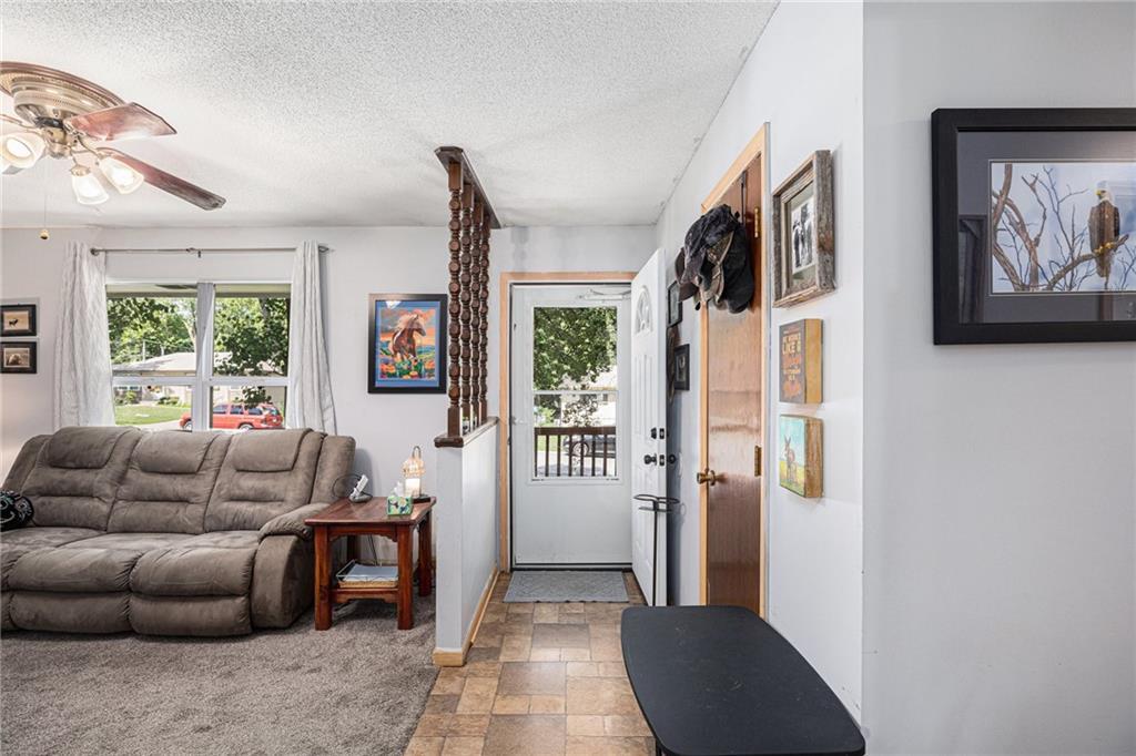Property Photo:  1707 N Ponca Drive  MO 64058 