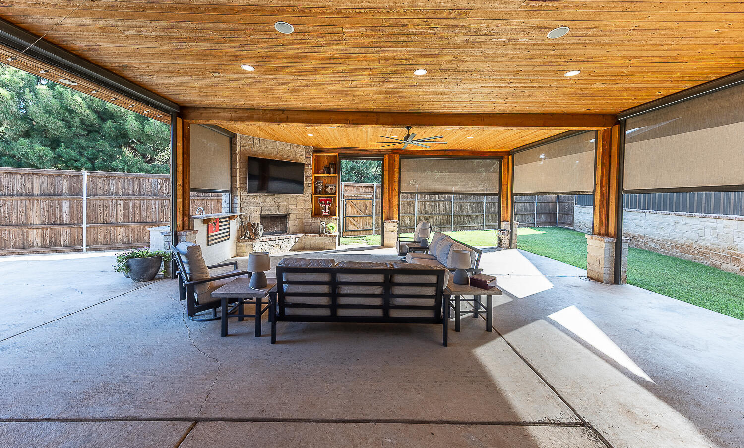 Property Photo:  8801 Saratoga Avenue  TX 79424 