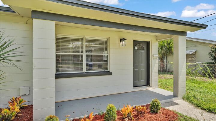 Property Photo:  933 Golden Rule Court N  FL 33803 