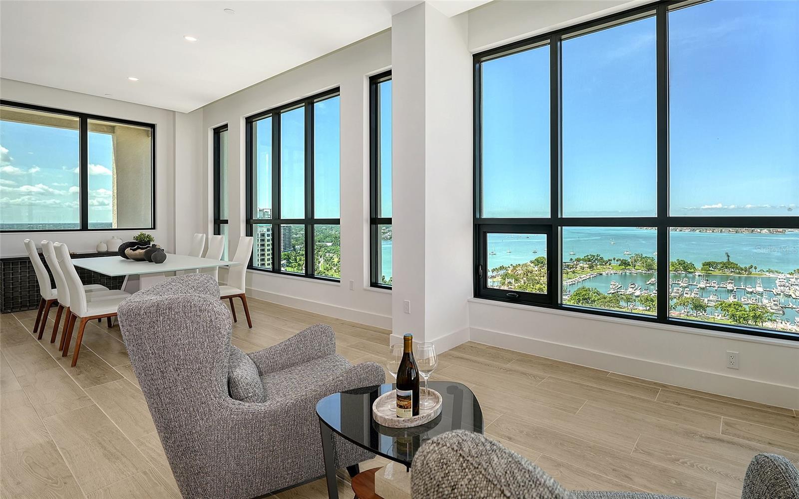 Property Photo: 33 S Palm Avenue 1601 FL 34236